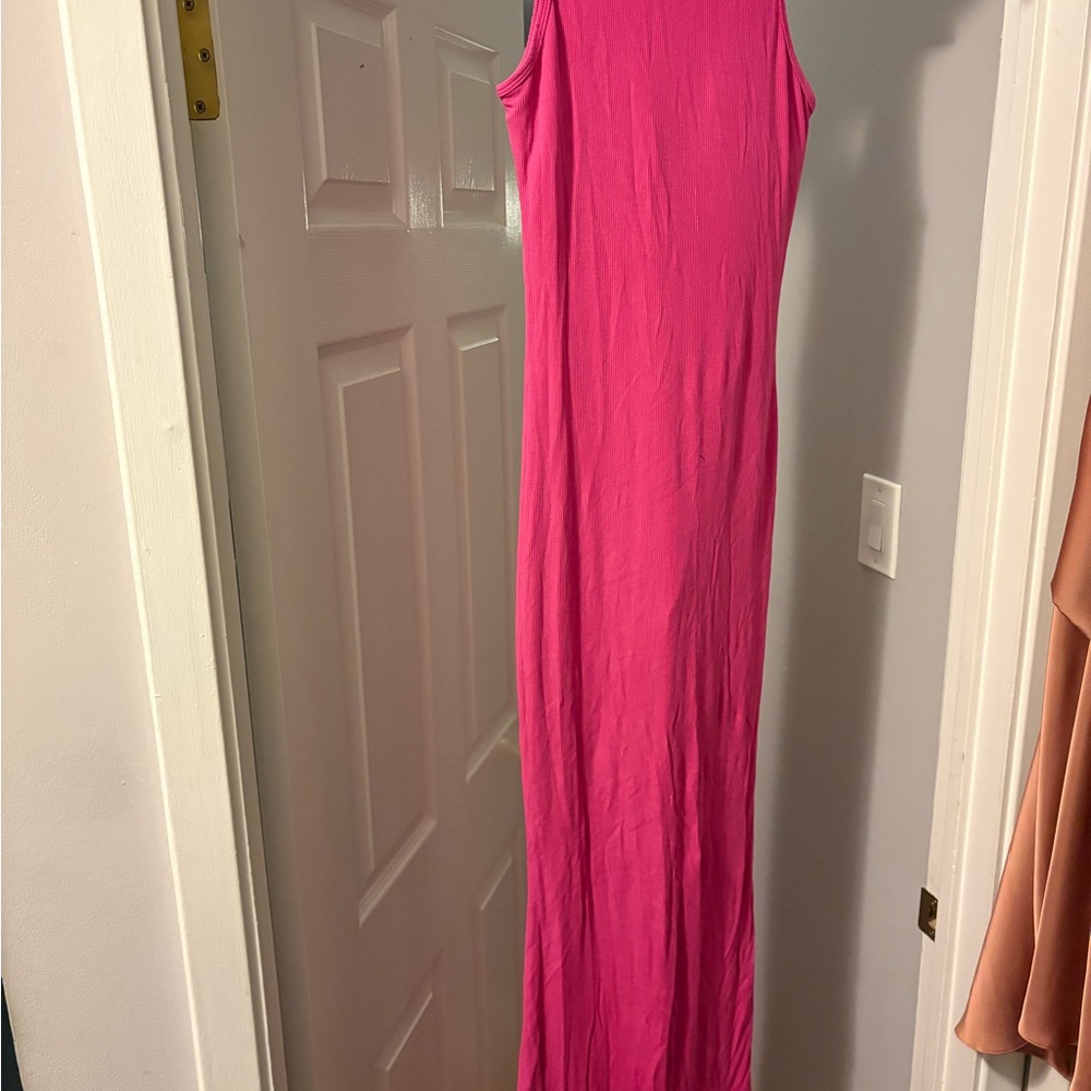 Elegant Pink Sleeveless Maxi Dress